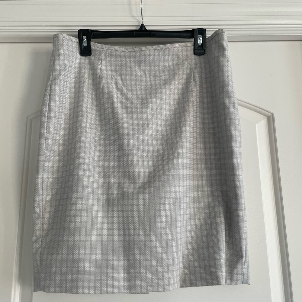 White and gray plaid suit skirt Calvin Klein